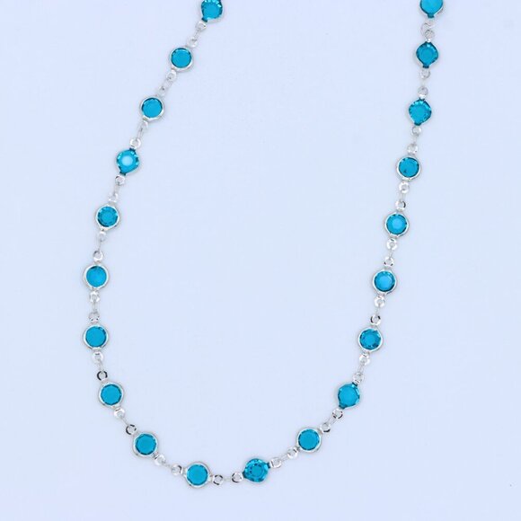 "Minimalist Necklace – Timeless, Elegant Jewelry for Her, MAR091744 - Picture 4 of 10